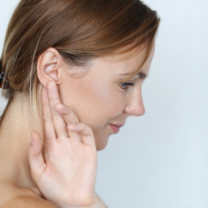  La Otoplastia: Solución para las Orejas en Soplillo en Mondragón